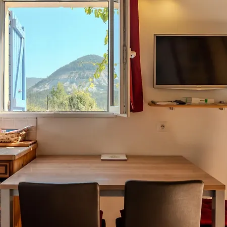 Holiday home L'amandiere